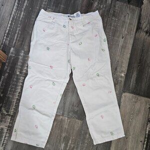 Columbia Shell and Turtle Embroidered Crop Pants Size 6